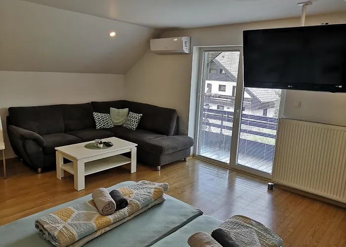 Jaka Apartments