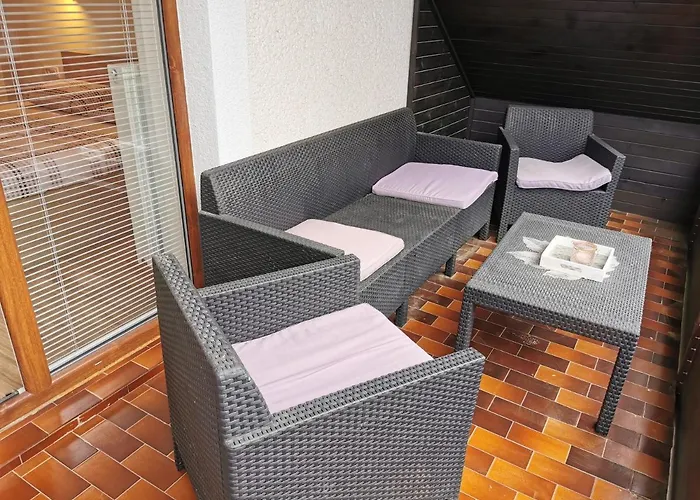 Jaka Apartments