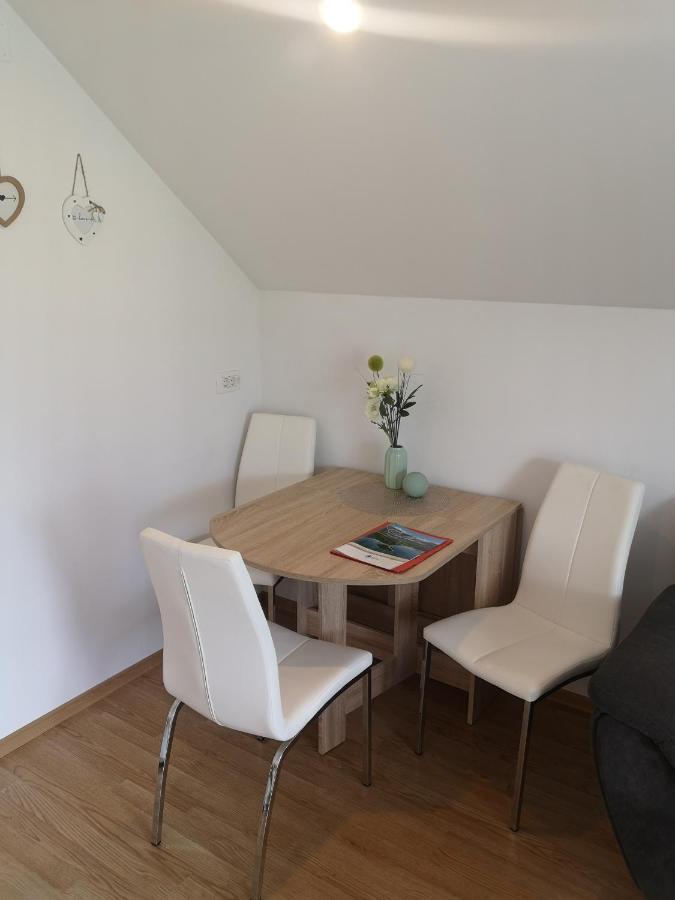 Apartment Jaka *